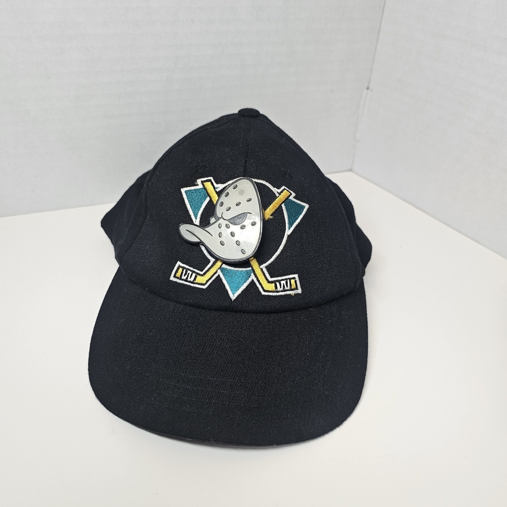 90s Vintage Anaheim Ducks Snapback Hat 3D Logo‎ YOUTH NHL Black Cap. UNTESTED